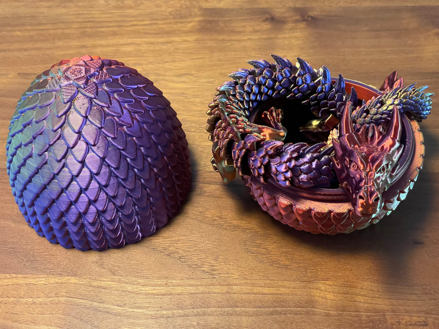 Drage med Æg / Red - Gold - Purple